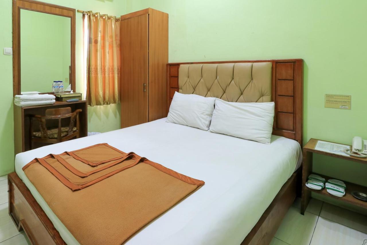 Hotel Prisma Sidoarjo Eksteriør billede