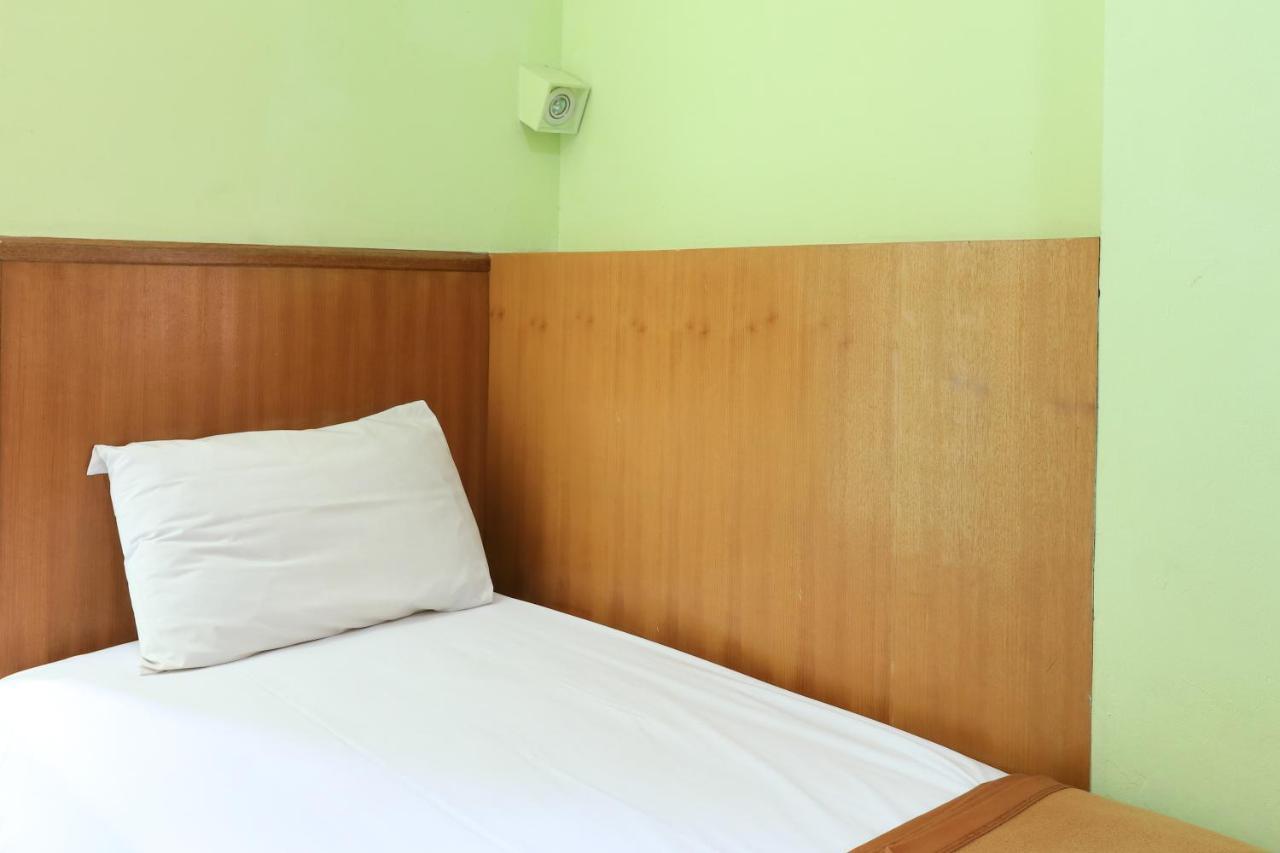 Hotel Prisma Sidoarjo Eksteriør billede