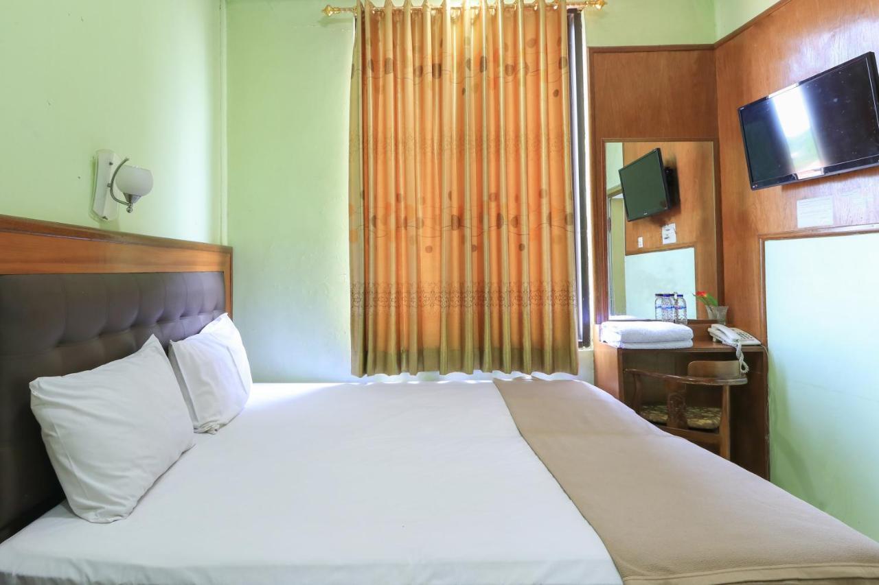 Hotel Prisma Sidoarjo Eksteriør billede