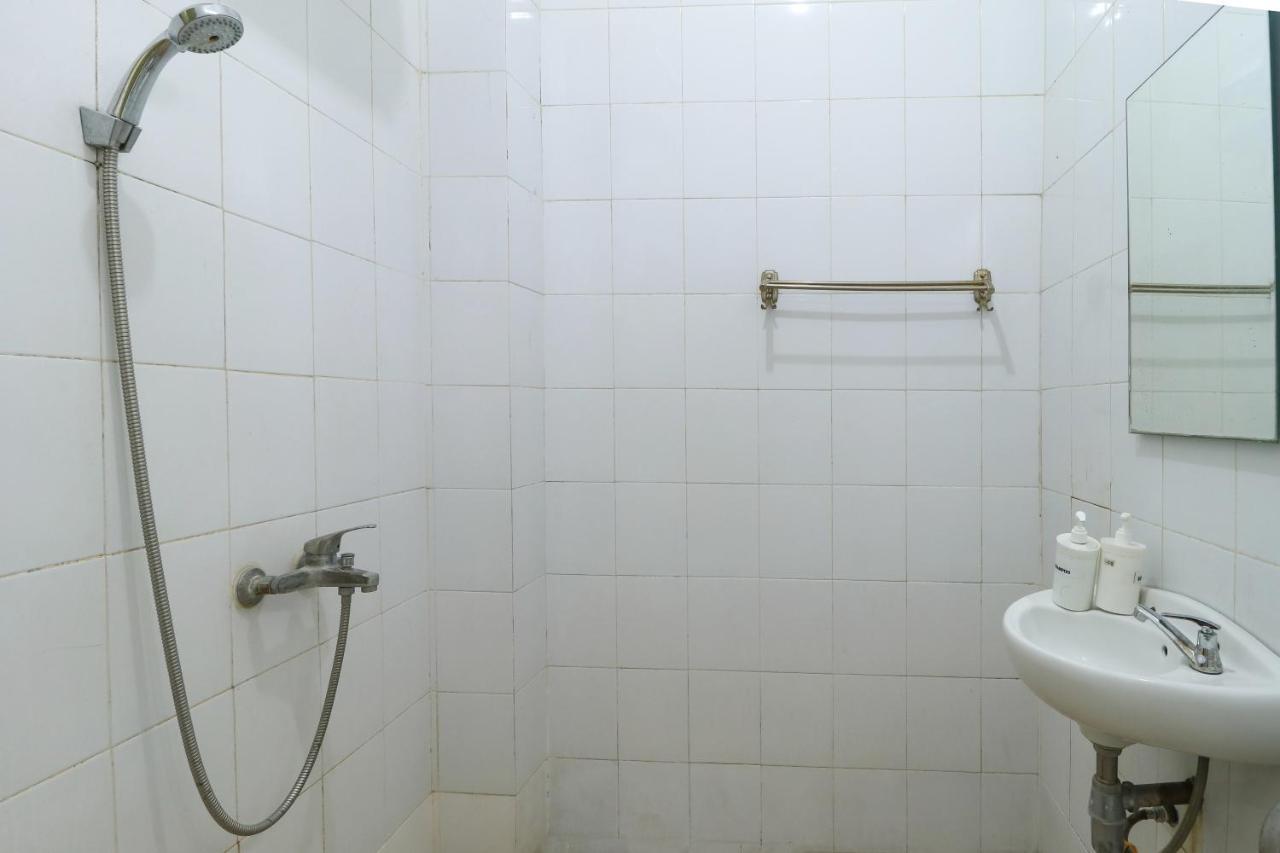 Hotel Prisma Sidoarjo Eksteriør billede